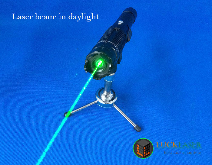 1W green laser beam